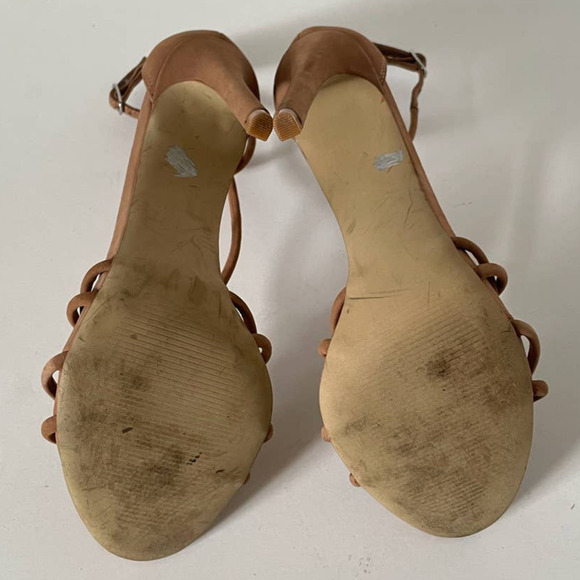 Steve Madden Strapped Tan Strappy Sandals, Size 7.5 🗣LAST CHANCE🗣 - Picture 4 of 5